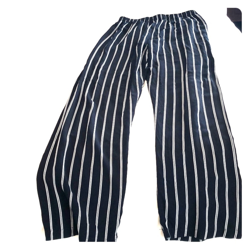 Brandy Melville Rayon blue -white stripe pant